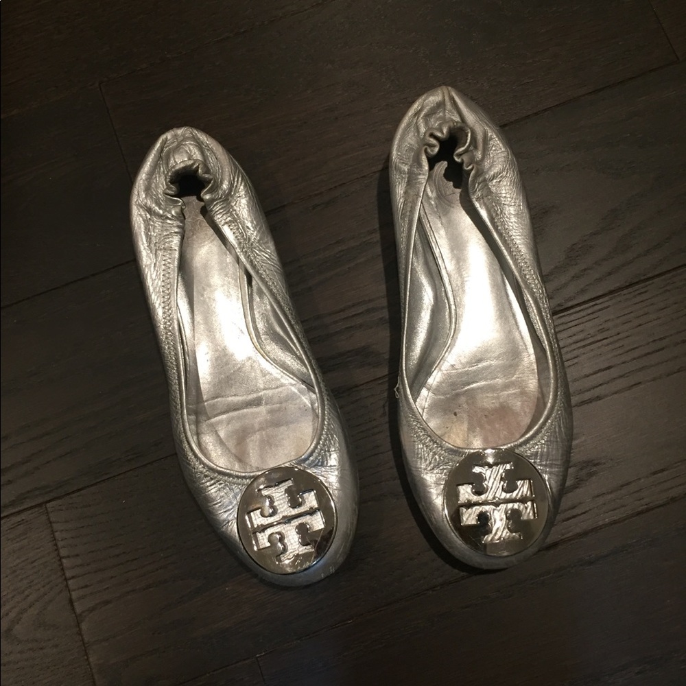 Tory Burch silver flats. Worn only once.